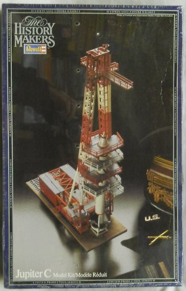 Revell 1/110 History Makers Jupiter C and Launch Gantry - History Makers Issue, 8646 plastic model kit